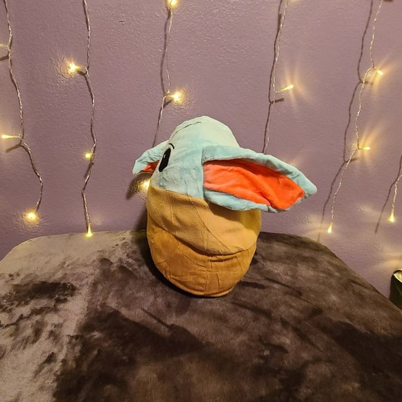 New Baby Yoda Plush Pillow! - Picture 3 of 5
